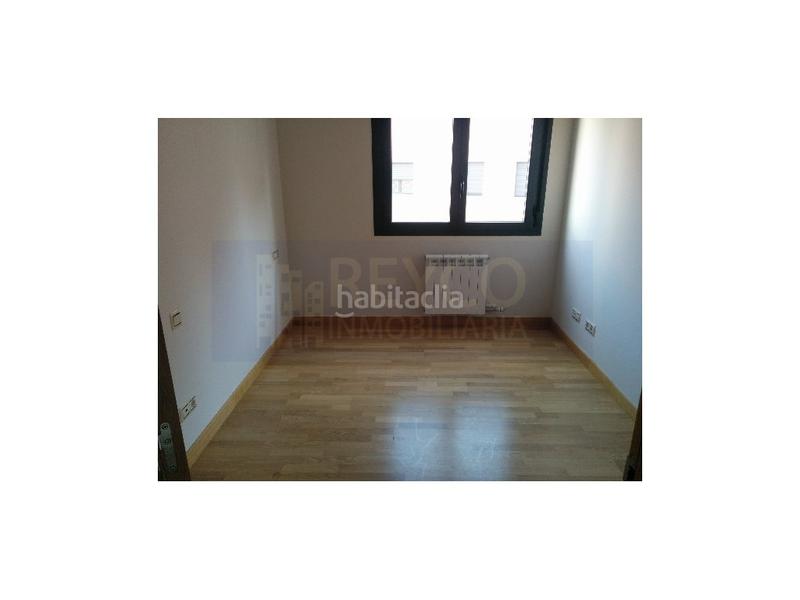 Foto 8c90f3ca-7d4b-4495-bd0a-fc26d8ef1fe0. Dachwohnung mit parking in Nájera