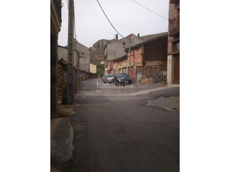 Foto a9e3965f-35b9-47e1-9c35-414473f18547. Casa amb aparcament a Anguiano