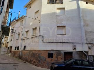 Casa a Viguera. Casa para reformar en venta en viguera