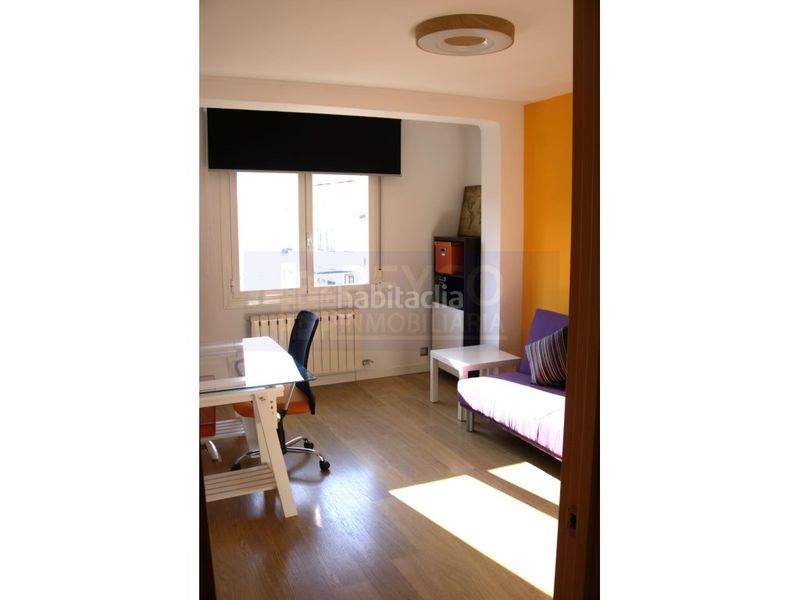 Foto d8f4d01b-0af9-4a1b-b50a-7f336f00f71a. Pis amb aparcament a San Millán - Ayuntamiento Logroño