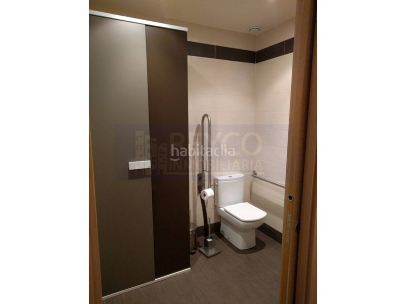 Foto be5f78c5-f314-4bb6-8916-4f892a12a2f5. Local comercial a Nájera