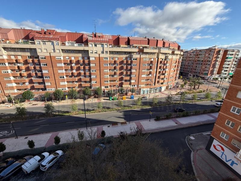 Foto 01285c34-6df2-46b0-a93c-9365d8374d9c. Etagenwohnung in Jesuitas Logroño