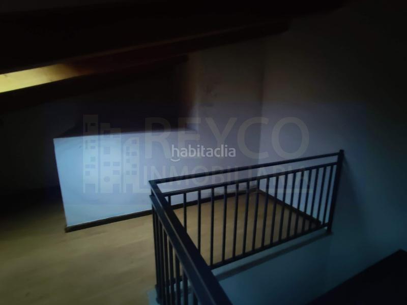 Foto 1581a141-a827-48a2-b658-9567340d4b2b. Apartamento  abuhardillado en Agoncillo