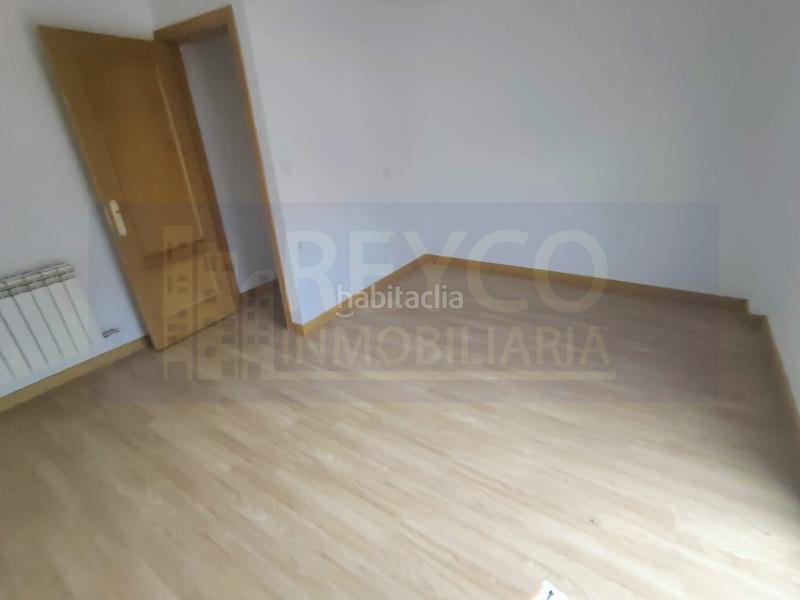 Foto 59fc980a-bf72-4d62-9cc1-c4aed895a4df. Apartamento  abuhardillado en Agoncillo