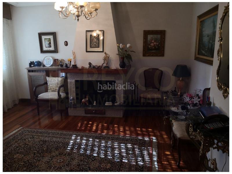 Foto 12489abd-9d4f-46cf-a95b-887464954a1c. Reihenhaus mit parking pool in Haro