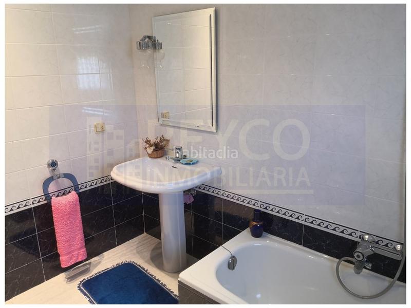 Foto 1a9ae851-00ee-4f87-9a2e-530453f94613. Reihenhaus mit parking pool in Haro