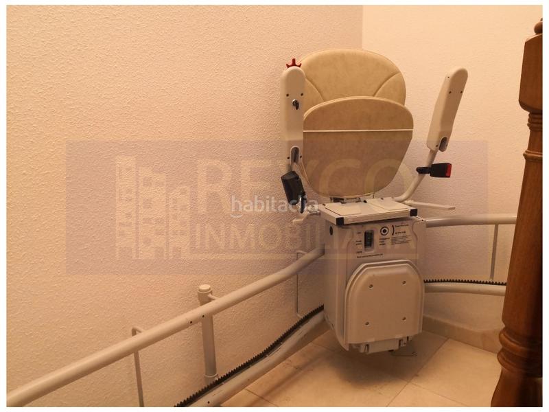 Foto 2d5d280b-1fd7-45a2-9673-345d0d68c35d. Reihenhaus mit parking pool in Haro