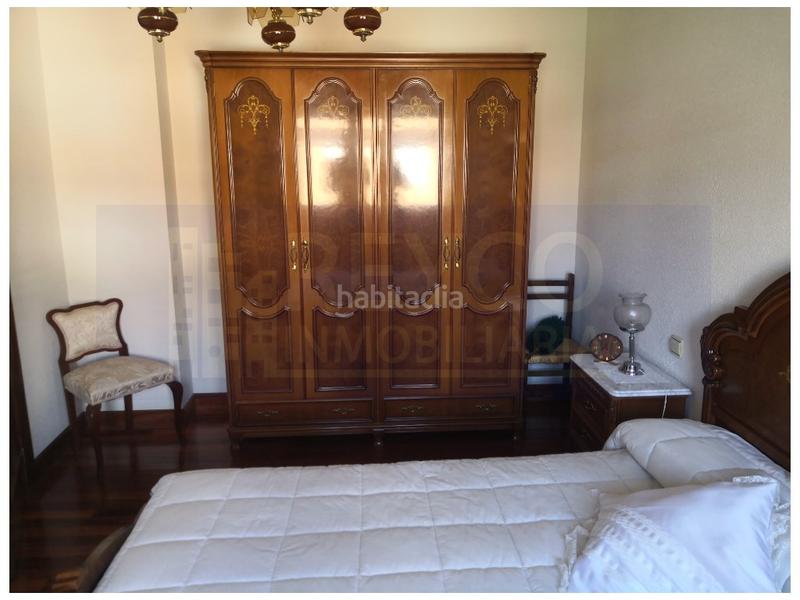 Foto 5b553827-a516-4607-a42e-0c76c13c52e7. Reihenhaus mit parking pool in Haro