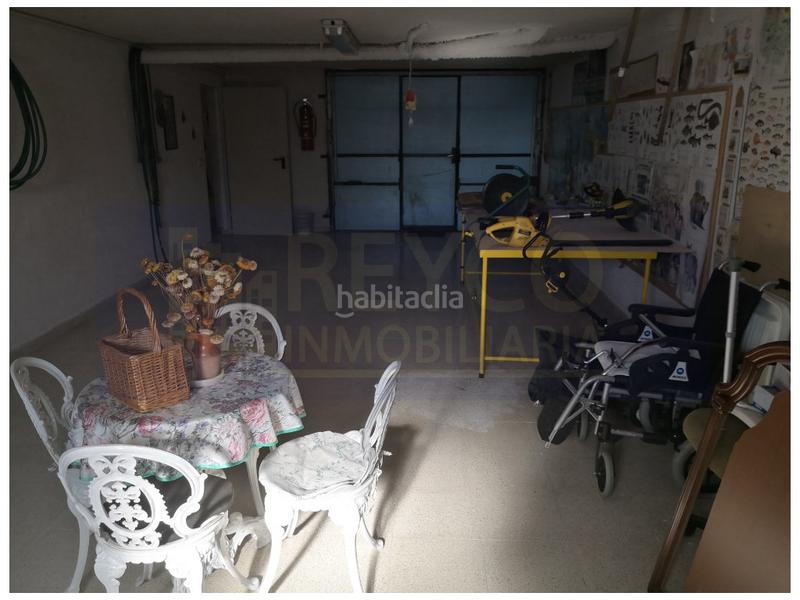 Foto 9e4f3d44-5917-44d4-a601-c16c8560ca99. Reihenhaus mit parking pool in Haro