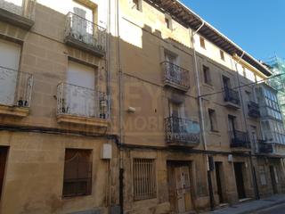 Casa adossada  N/a. Oportunidad por precio, edificio en el corazón de haro, para reh