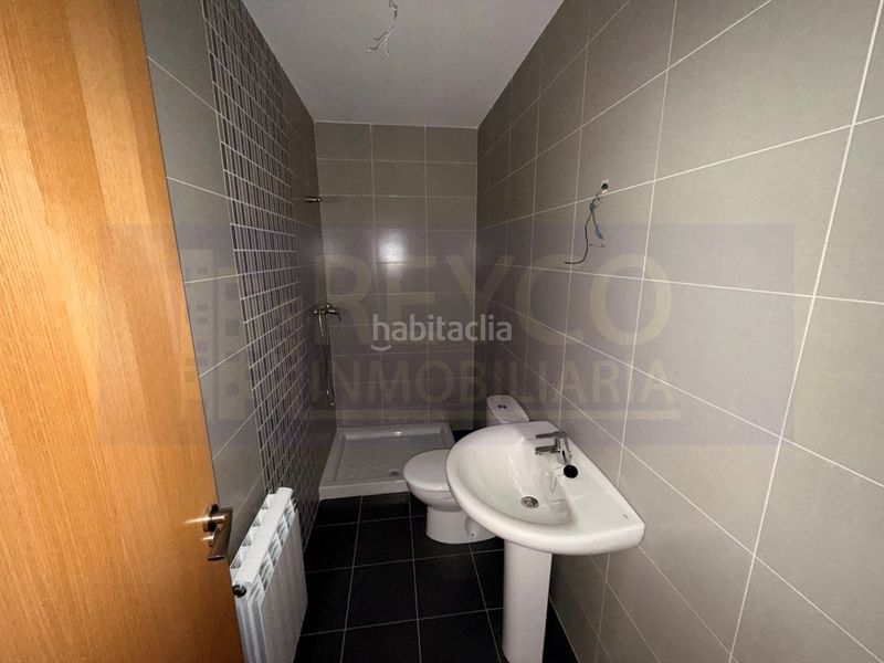 Foto f4ec3676-a0bf-4ccb-9599-a1ee98ad87d7. Geschäftsraum in Villamediana de Iregua