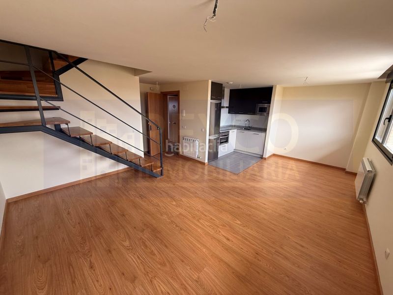 Foto 83bb077d-b35f-47e0-b1a2-446e5462f043. Apartamento duplex a estrenar en Villamediana de Iregua