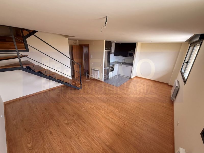 Foto a94d2715-57a1-4f84-a204-fca6a82b3a0d. Apartamento duplex a estrenar en Villamediana de Iregua