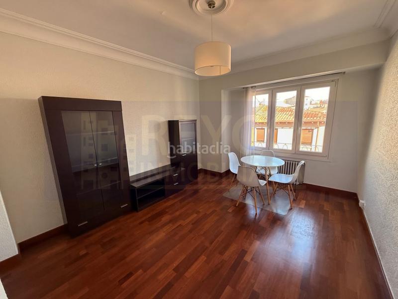 Foto ca41cb4c-47f3-4ea9-a359-c55cee11f978. Pis a Gran Via Logroño