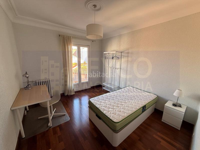 Foto f67a5a71-3f34-457a-bd39-0f80787e3de5. Pis a Gran Via Logroño