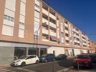 Appartement  N/a. Apartamento con garaje y trastero, para entrar a vivir en haro.
