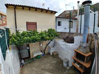 Casa adossada  N/a. Casa de pueblo en san asensio con patio.