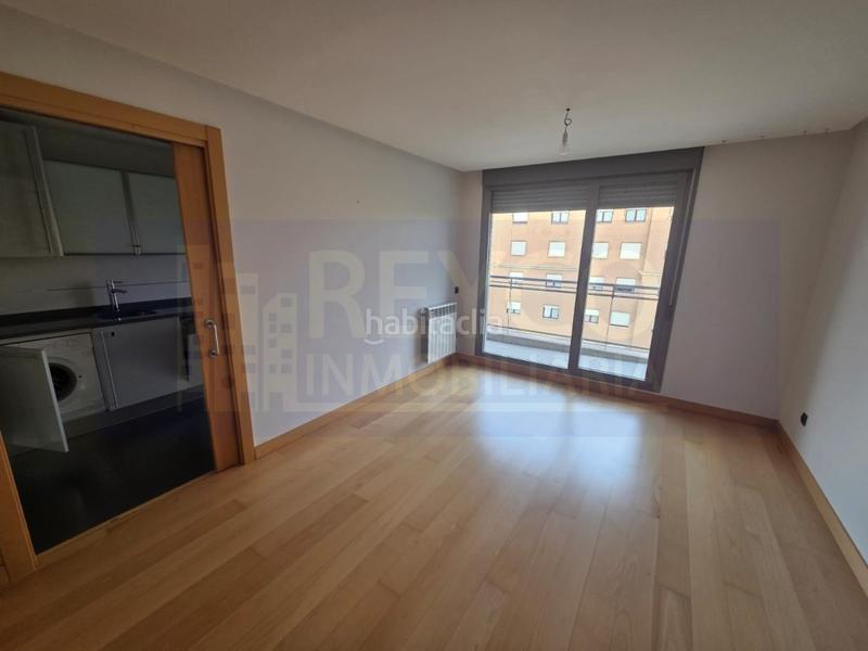 Foto 71a1d6c9-d765-4911-af6a-33e6e75b7122. Appartement avec parking dans Cascajos - Piqueras Logroño