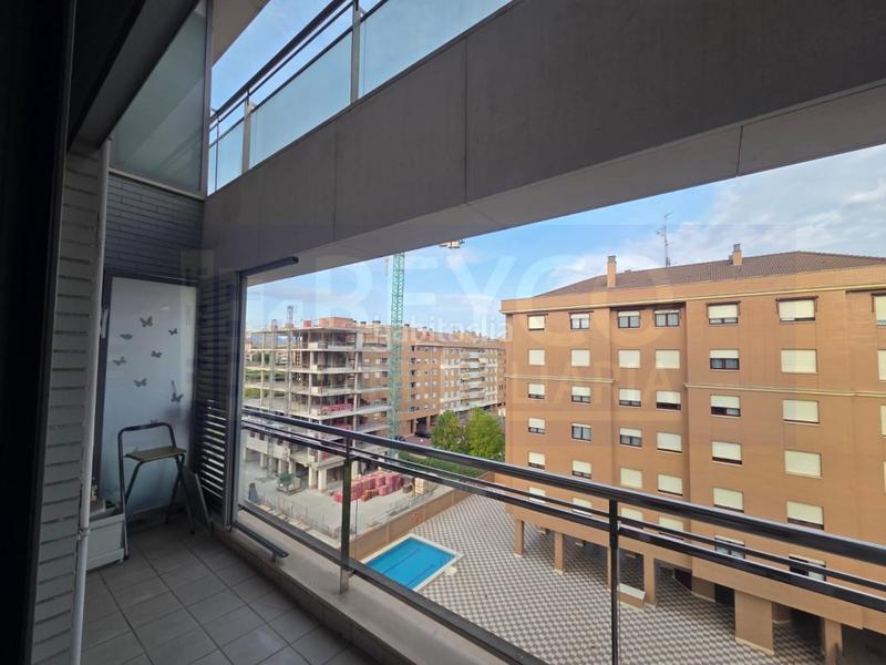 Foto da42f6b9-4672-48ed-a1d4-74e0972536ea. Appartement avec parking dans Cascajos - Piqueras Logroño