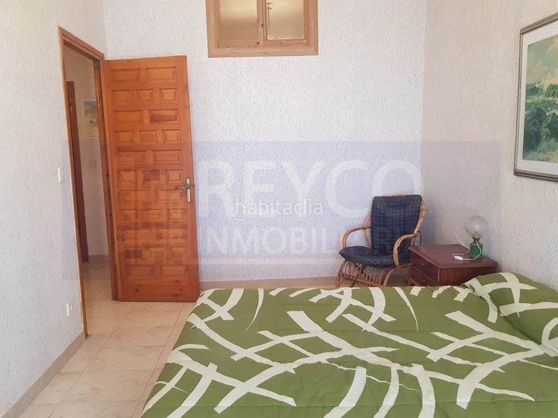 Foto 488989ca-a752-4bf4-858a-980d0fee4633. Casa adossada amb aparcament a Briones