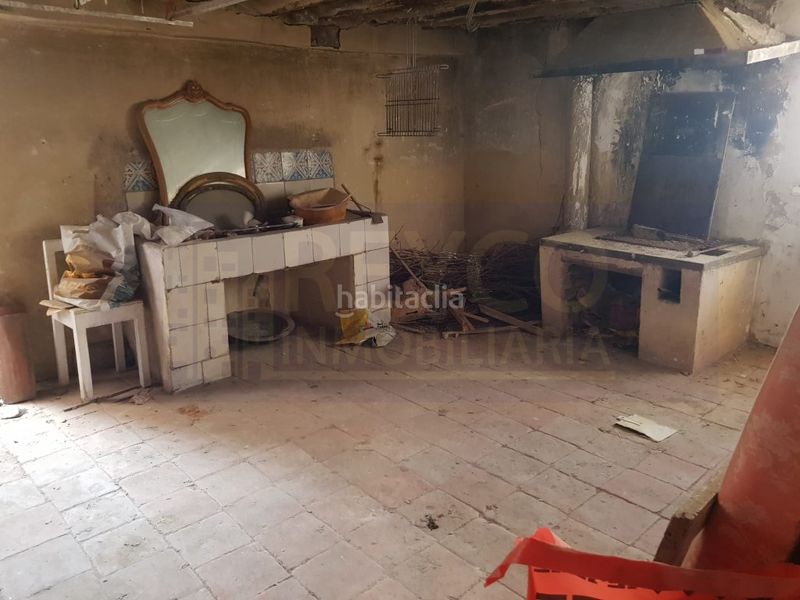 Foto 61e98647-79e8-4776-9c0e-32841e6bb2ae. Casa adossada amb aparcament a Briones