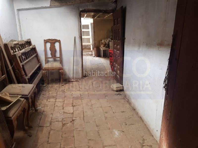 Foto b8d43742-887e-48e3-8177-aa62ac94e716. Casa adossada amb aparcament a Briones