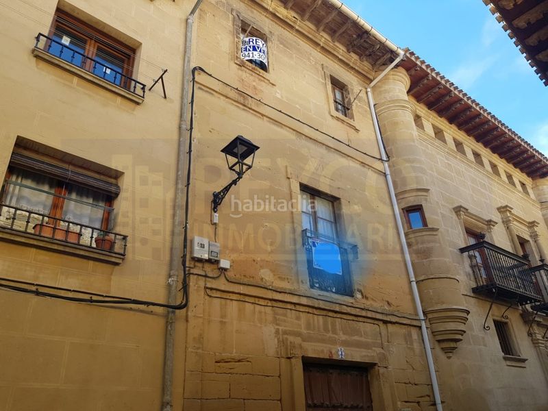 Foto dcf80d28-4dfb-4b83-a26f-f5b80aa01335. Casa adossada amb aparcament a Briones