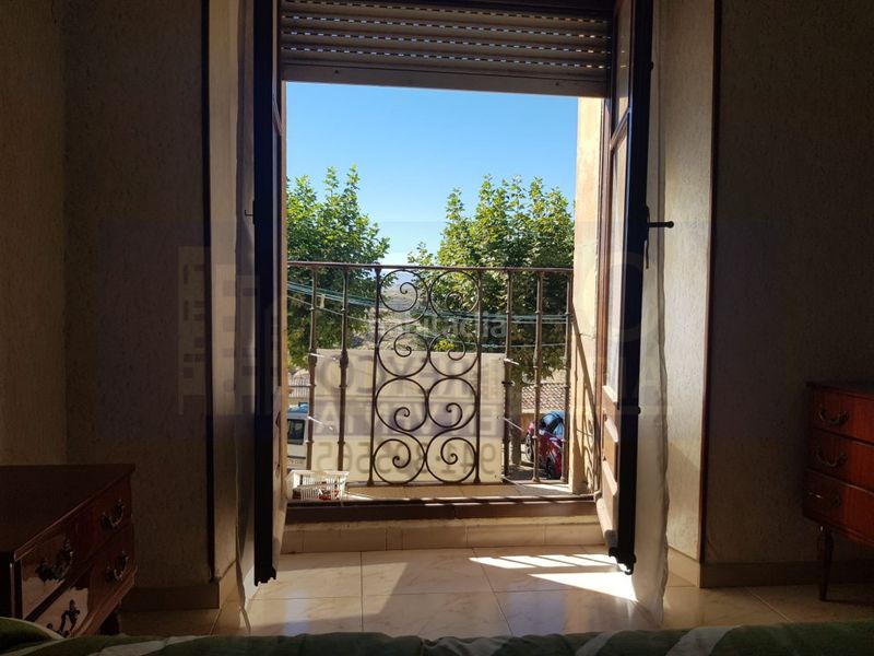 Foto f04530cf-a4da-4e56-bce2-6402c062dfe5. Casa adossada amb aparcament a Briones