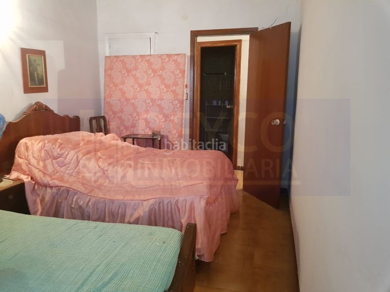 Foto ff8a810c-f76d-4091-a9f8-7997a5a7460a. Casa adossada amb aparcament a Briones