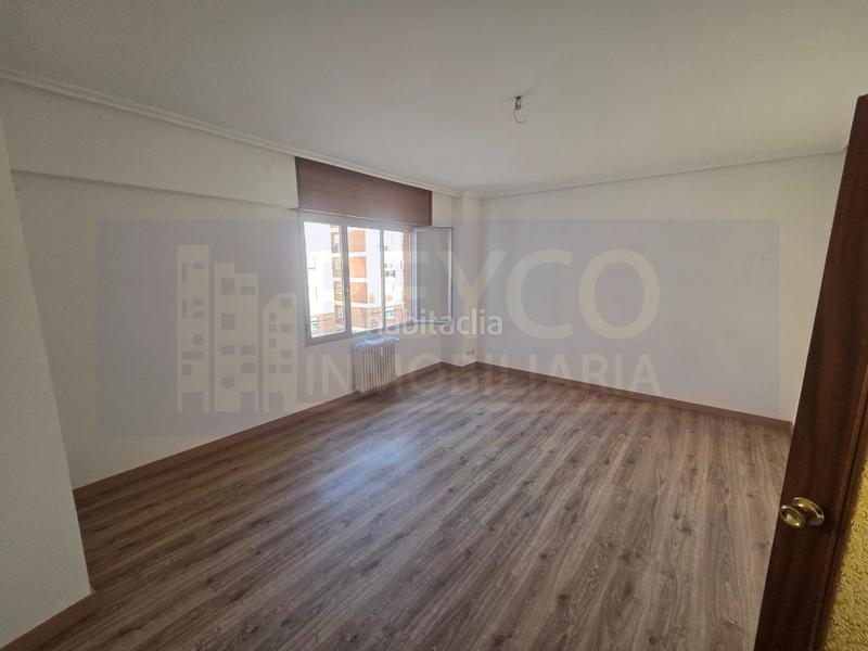 Foto 1bfab746-5a1a-41aa-866e-b2316a4d9c59. Appartement avec parking dans Juzgados Logroño