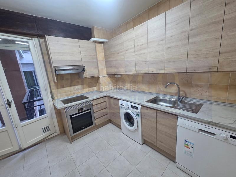 Foto 2f0b0a2c-6c64-4bbb-a9ed-45618bac0d10. Appartement avec parking dans Juzgados Logroño