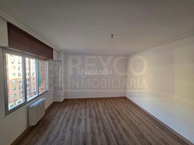 Foto a52fd353-f2be-44b3-89a5-fee460a4ddb2. Appartement avec parking dans Juzgados Logroño