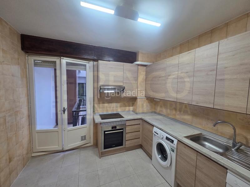 Foto e10fcb2a-71d0-4c30-84f7-379eb38f8927. Appartement avec parking dans Juzgados Logroño