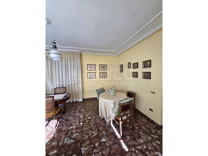 Foto b38a7f40-fc76-4524-aff6-89da207038a5. Casa amb aparcament piscina a Tricio