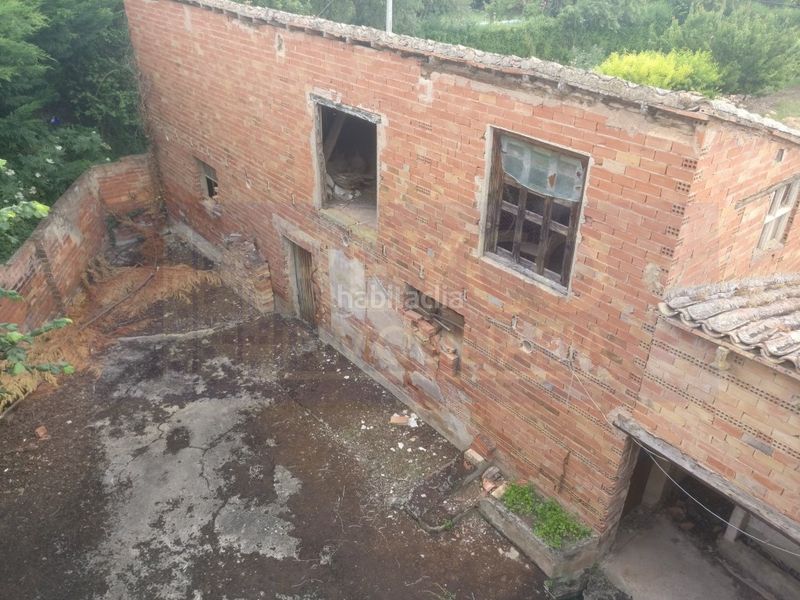 Foto f3ad2a0d-5218-46cc-be88-f84d7a8c3cd7. Casa amb aparcament piscina a Tricio