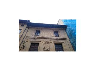 Casa a schiera  C. esteban de ágreda, 16. Casa señorial en el centro de haro, junto la plaza.