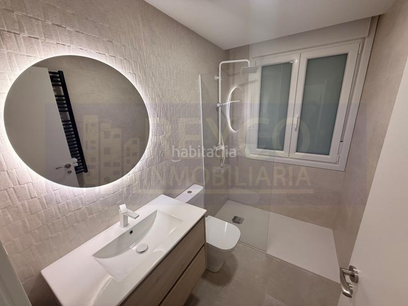 Foto d4db0d42-bcba-4a23-8023-bbda7bcf6dbd. Appartement in Gran Via Logroño