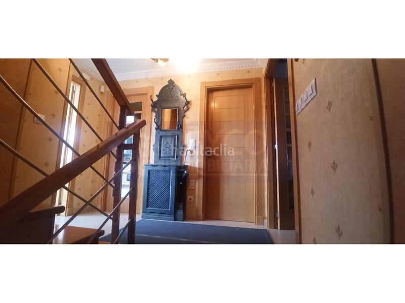 Foto 3594dba8-27f9-43d4-b9c0-a0ad3b091bc0. Casa a schiera con parcheggio piscina in Crucero - Aquende Miranda de Ebro