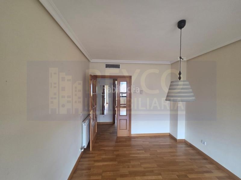Foto 2a72f359-8852-47b2-b9c8-78e6345a0b4a. Appartement avec parking dans La Cava - Fardachón Logroño