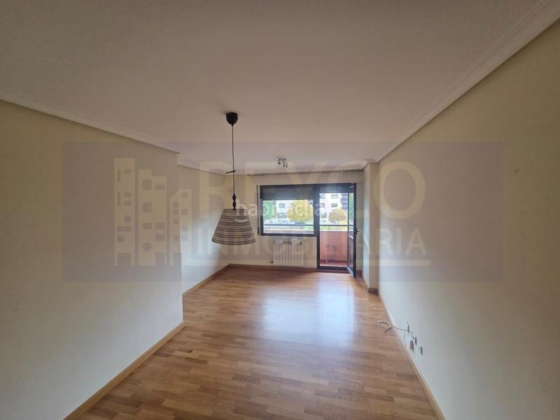 Foto 4835b814-de83-4457-9f5c-3ad11e5d1f6f. Appartement avec parking dans La Cava - Fardachón Logroño