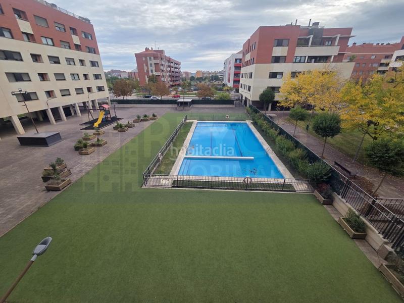 Foto 5a718ead-7b90-43ec-8dfc-05a3141a159e. Appartement avec parking dans La Cava - Fardachón Logroño