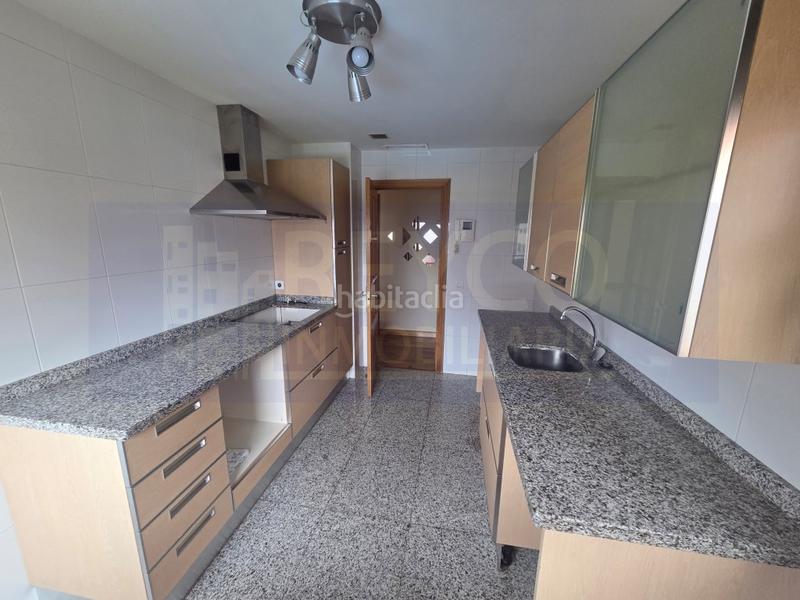 Foto 90511a13-9297-4a44-98eb-f4d40903bd87. Appartement avec parking dans La Cava - Fardachón Logroño
