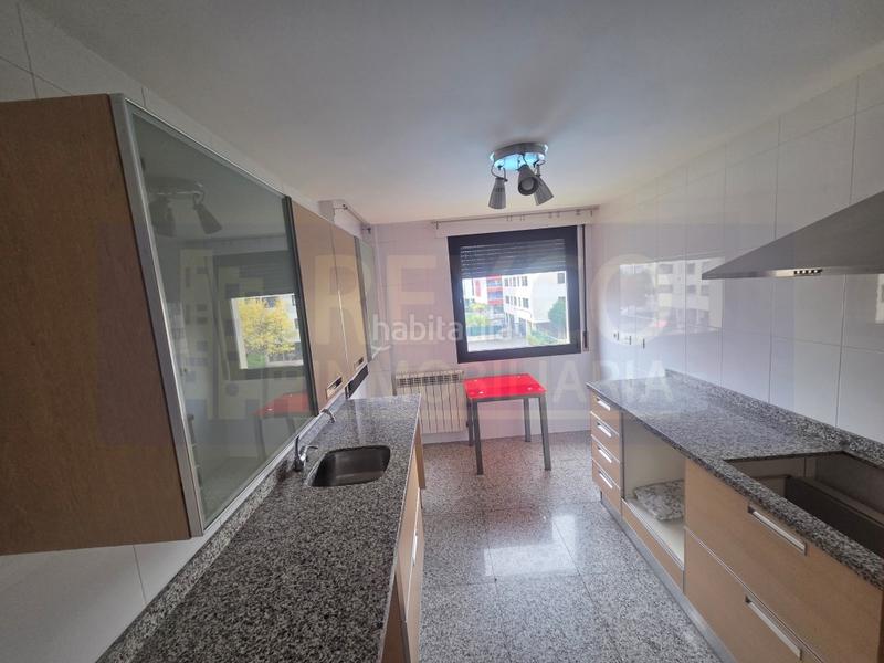 Foto 94654968-8c4f-4ec7-807f-3bfc21b748c3. Appartement avec parking dans La Cava - Fardachón Logroño