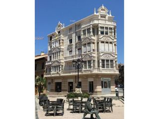 Appartement  Calle lucrecia arana. Elegancia, luz y confort en un piso único