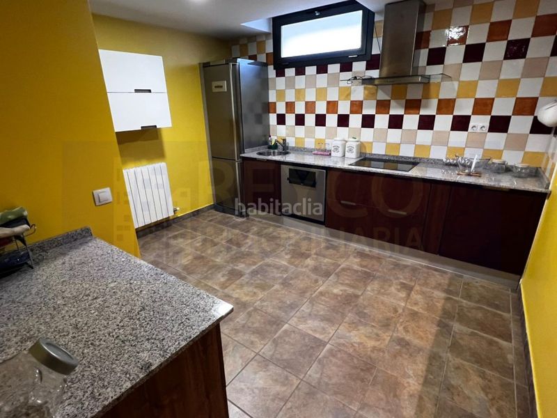 Foto a35f1aae-087a-4ce1-8022-a2e3c912b5ac. Xalet amb aparcament piscina a Rodezno