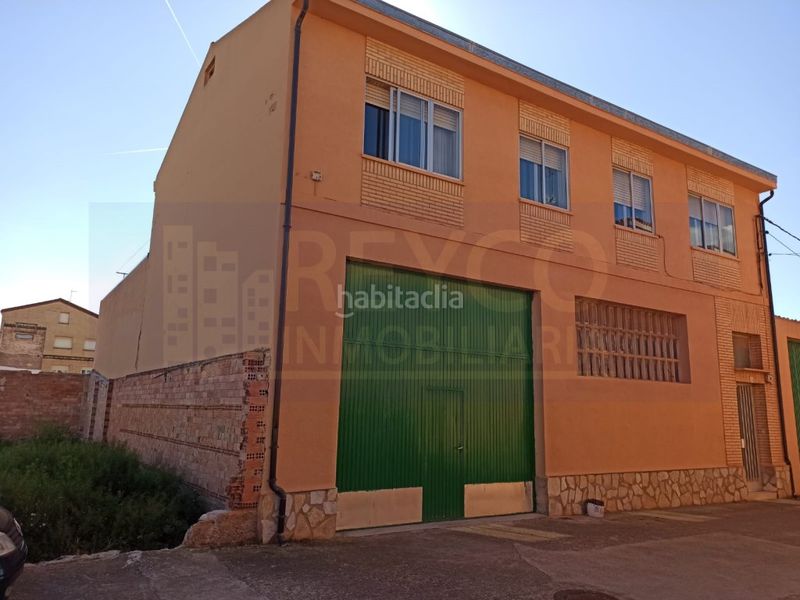 Foto b09e3491-a1b4-499d-bbb4-ddebe02fa544. Casa amb aparcament a Uruñuela