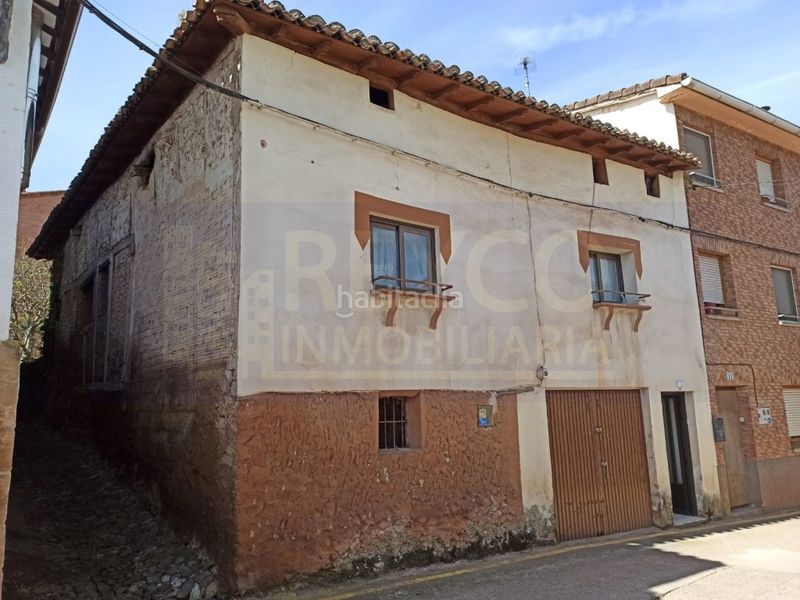 Foto bab82ad4-f32a-463a-bc52-acbd9ff35271. Casa amb aparcament a Matute
