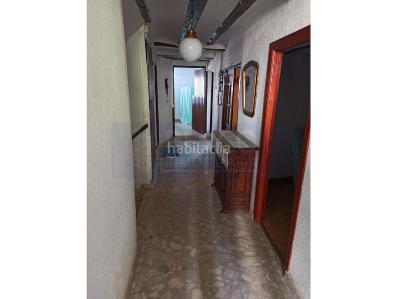 Foto c63645d7-074c-4682-8342-5c6292690a2e. Casa amb aparcament a Matute