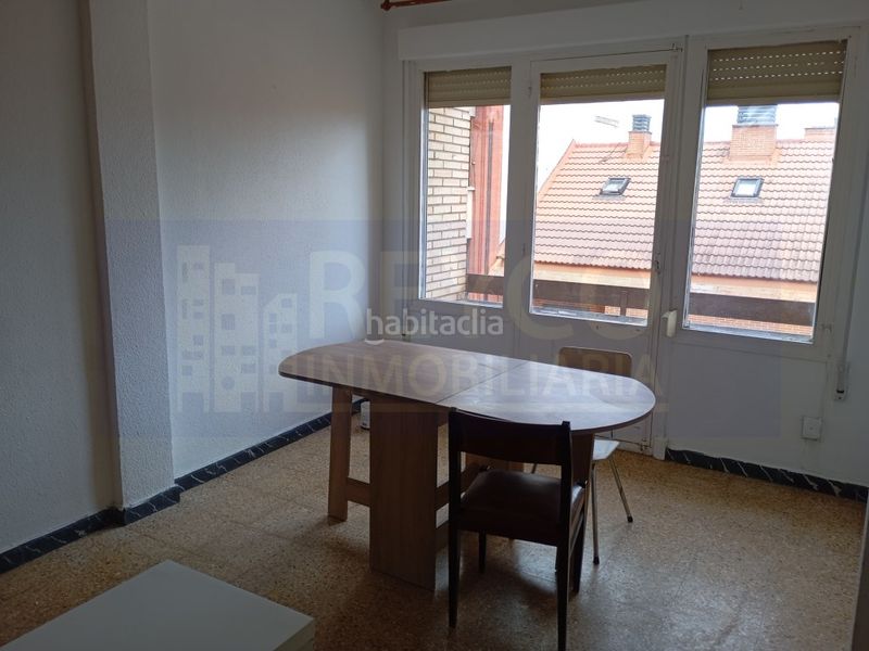 Foto d553e5f6-dc2b-4c53-b54d-c37638f7afc0. Pis a Nájera