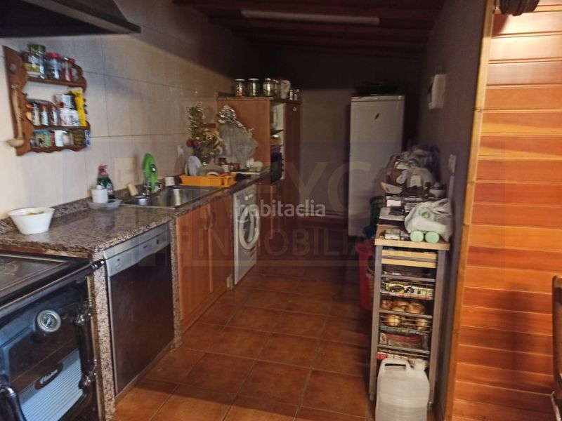 Foto 6cdc8004-d3f0-4904-8966-87a7b54ba344. Casa amb aparcament a Nájera
